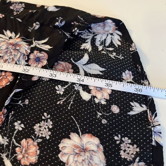 TORRID black baby doll style top w/ lace embellished sleeves, shoulders, & back. - Picture 14 of 14